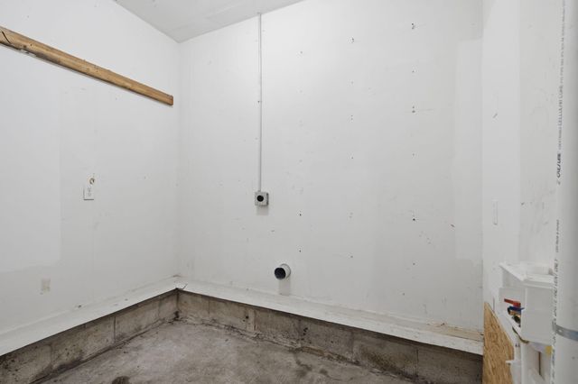 1259 E Berkeley Street, Springfield, MO 65804