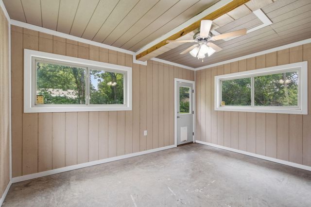 1259 E Berkeley Street, Springfield, MO 65804