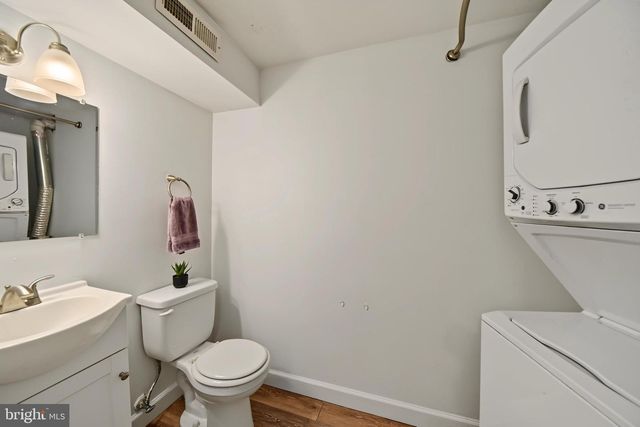 406 VENABLE AVE, Baltimore, MD 21218