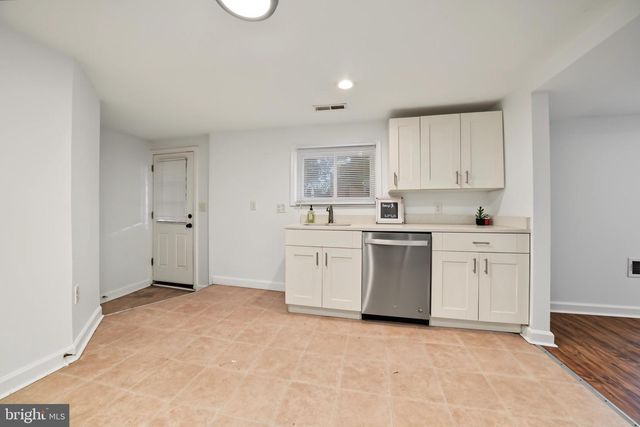 406 VENABLE AVE, Baltimore, MD 21218