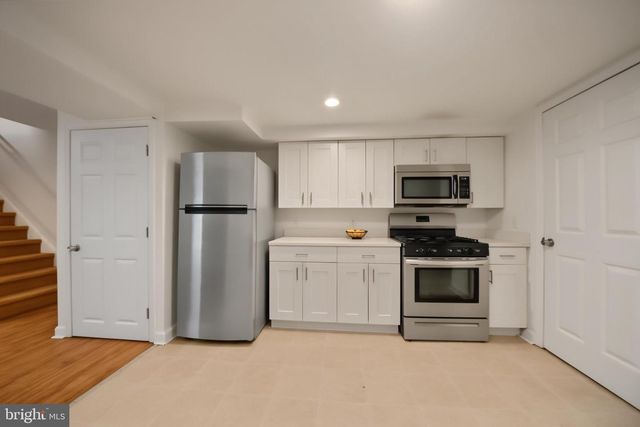 406 VENABLE AVE, Baltimore, MD 21218