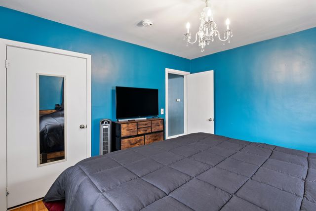 16 W Pine Street, Fremont, MI 49412