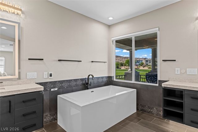 1979 Orchard Mist Street, Las Vegas, NV 89135