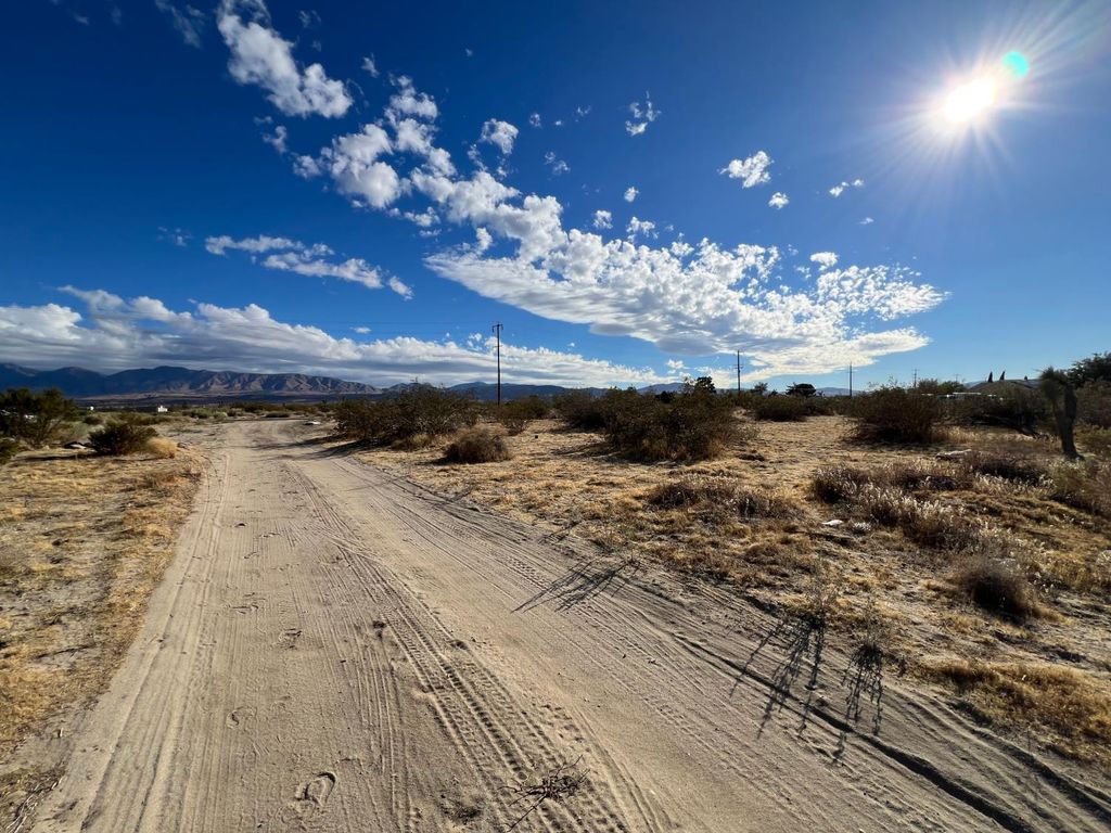 Image 10 of property listing at 0 S Ave 115 Ste, Palmdale, CA 93543