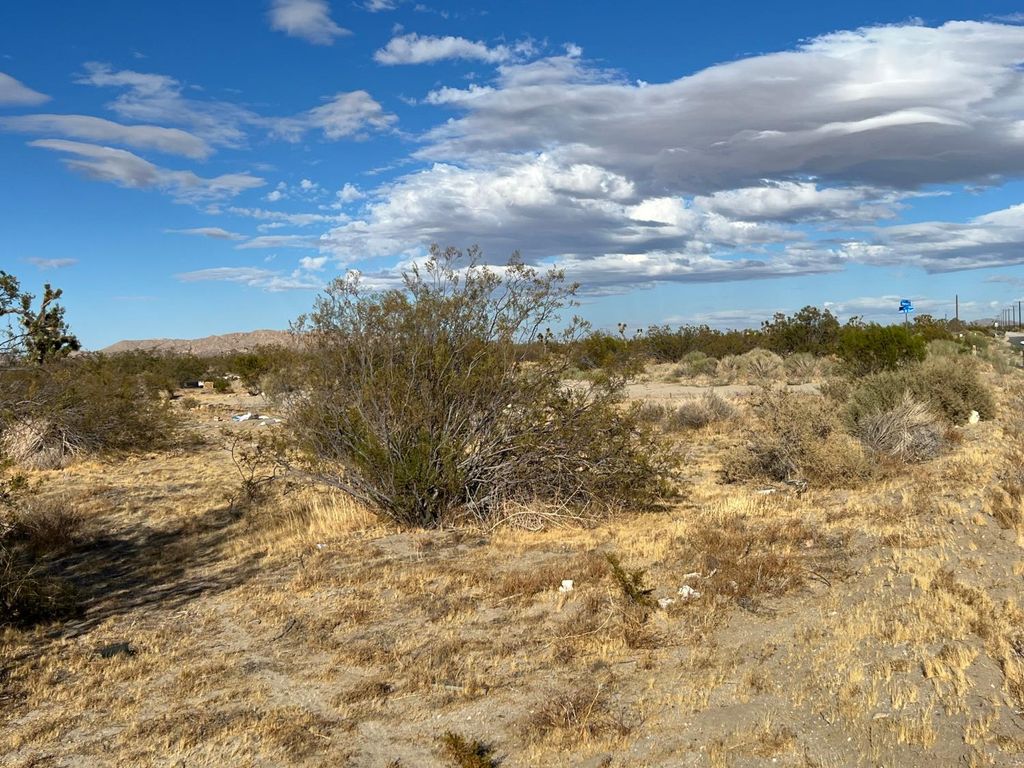 Image 20 of property listing at 0 S Ave 115 Ste, Palmdale, CA 93543