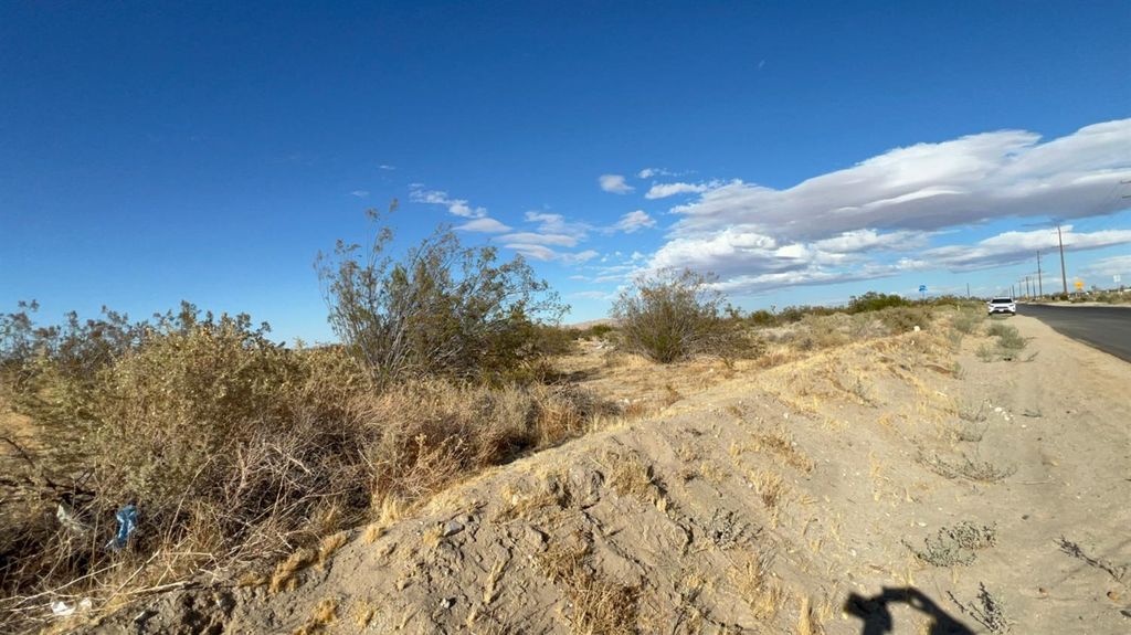 Image 21 of property listing at 0 S Ave 115 Ste, Palmdale, CA 93543