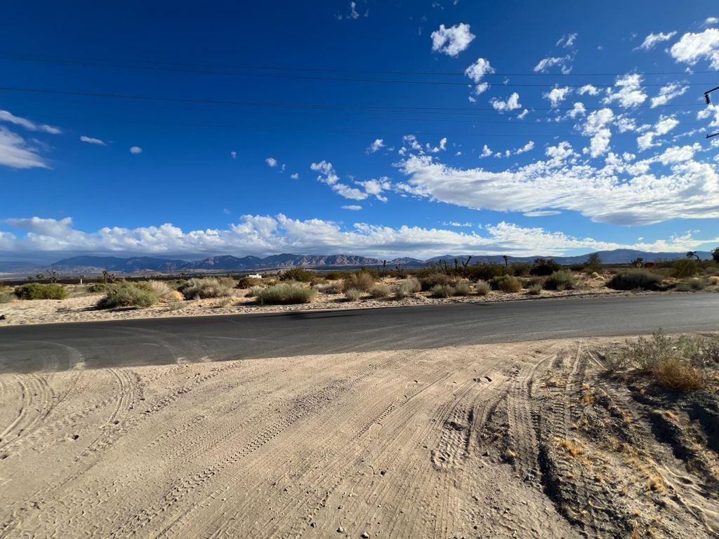 Image 24 of property listing at 0 S Ave 115 Ste, Palmdale, CA 93543