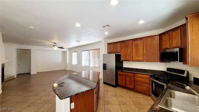 5913 Altissimo Street, North Las Vegas, NV 89081