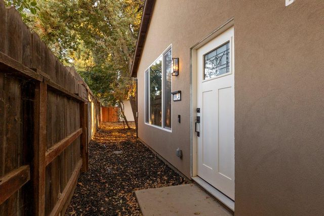 8922 Park trail drive, Elk Grove, CA 95624