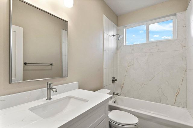 8922 Park trail drive, Elk Grove, CA 95624