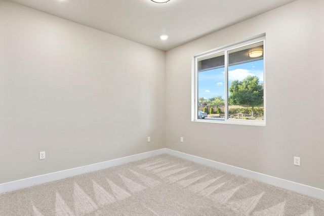 8922 Park trail drive, Elk Grove, CA 95624