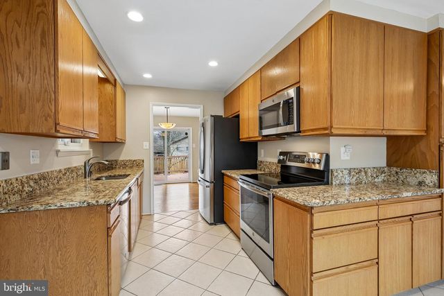 14020 CONGRESS DR, Rockville, MD 20853