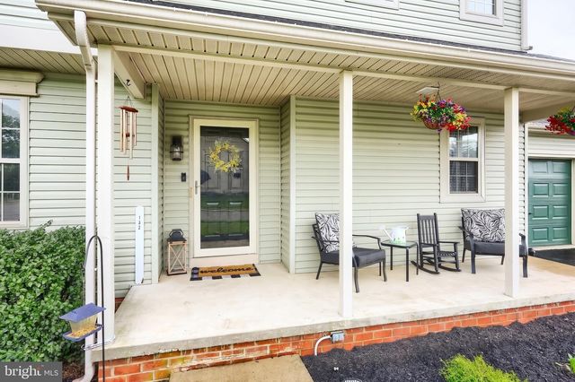 132 WHITE FENCE LN, York, PA 17408