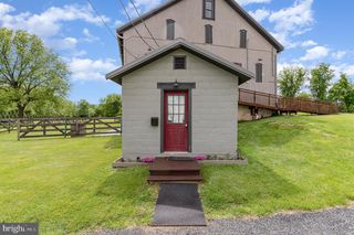 1554 WILLIAMS GROVE RD, Mechanicsburg, PA 17055
