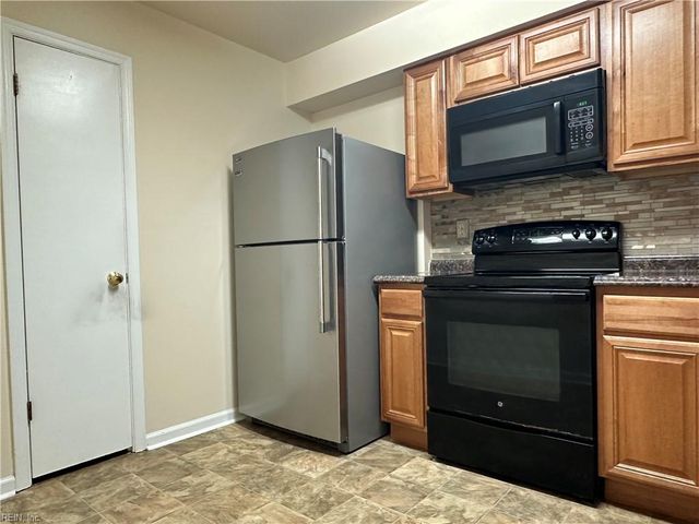 2429 Sedgewick DR, Virginia Beach, VA 23452