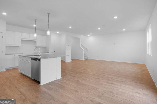 1753 Fawlocke Run, Loganville, GA 30052