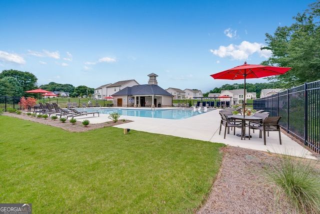 1753 Fawlocke Run, Loganville, GA 30052