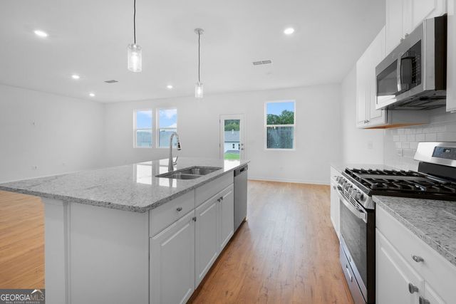 1753 Fawlocke Run, Loganville, GA 30052