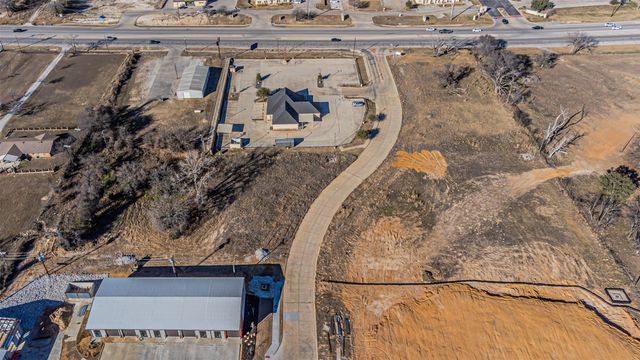 6 E Pointe Drive, Weatherford, TX 76086