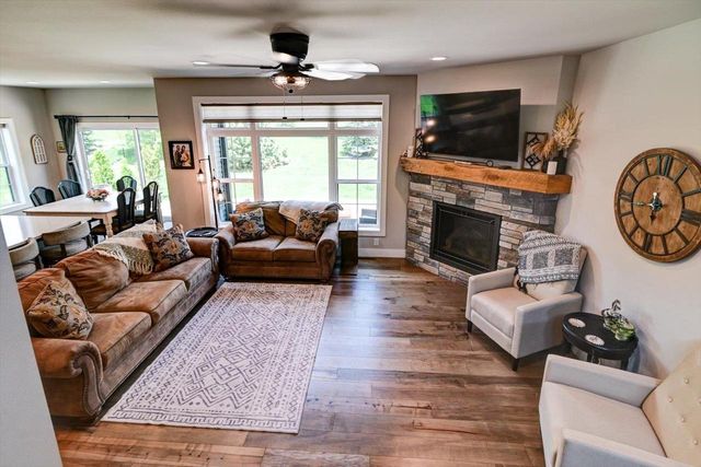 2511 Dublin Way, Waunakee, WI 53597