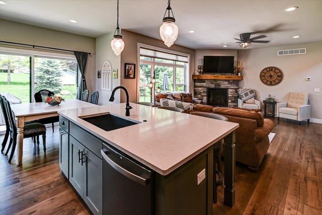 2511 Dublin Way, Waunakee, WI 53597
