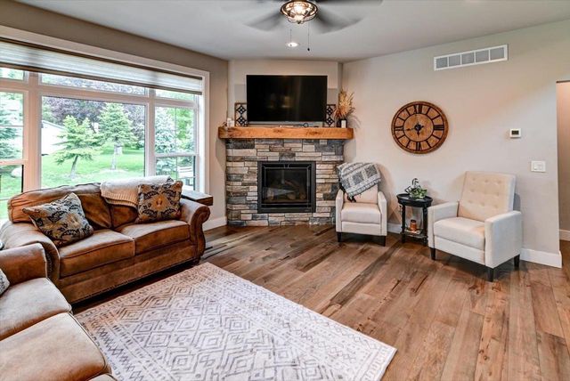 2511 Dublin Way, Waunakee, WI 53597