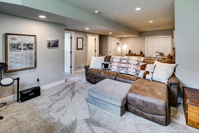 2511 Dublin Way, Waunakee, WI 53597