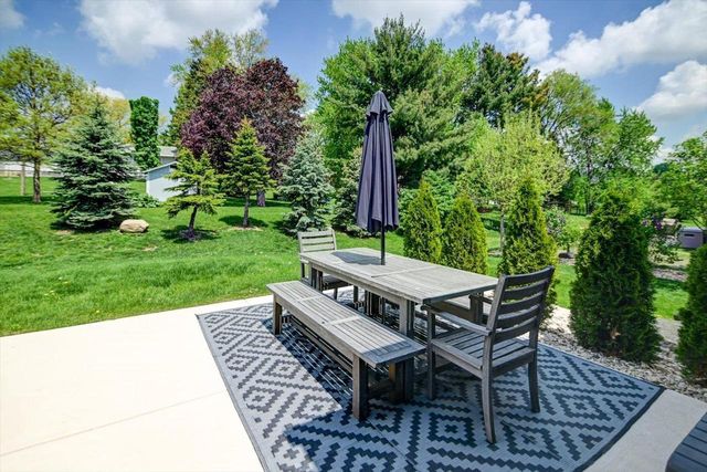 2511 Dublin Way, Waunakee, WI 53597