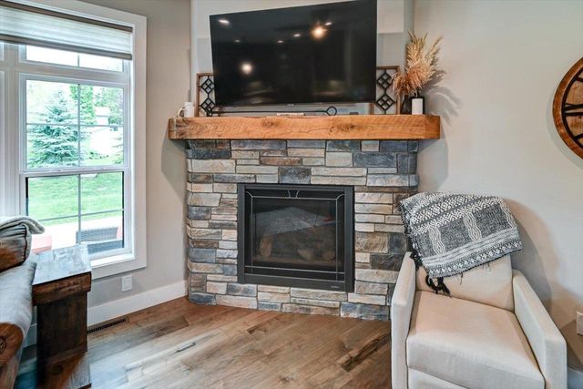 2511 Dublin Way, Waunakee, WI 53597