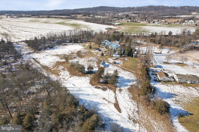 5060 HARMONY GROVE ROAD, Dover, PA 17315