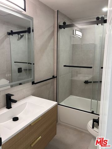 11960 Modjeska Place, Los Angeles, CA 90066