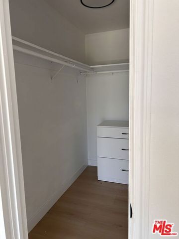 11960 Modjeska Place, Los Angeles, CA 90066