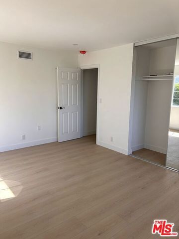11960 Modjeska Place, Los Angeles, CA 90066