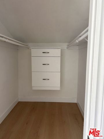 11960 Modjeska Place, Los Angeles, CA 90066