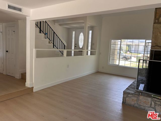 11960 Modjeska Place, Los Angeles, CA 90066