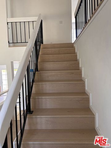 11960 Modjeska Place, Los Angeles, CA 90066