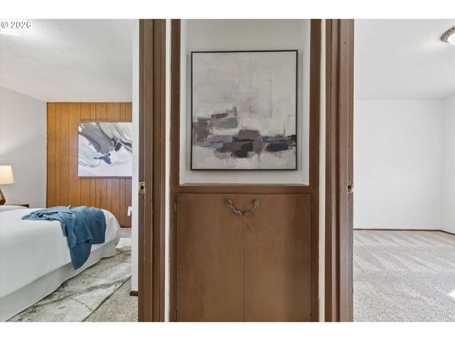 2137 Se 179TH Ave, Portland, OR 97233