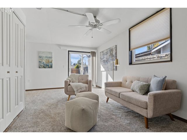 2137 Se 179TH Ave, Portland, OR 97233