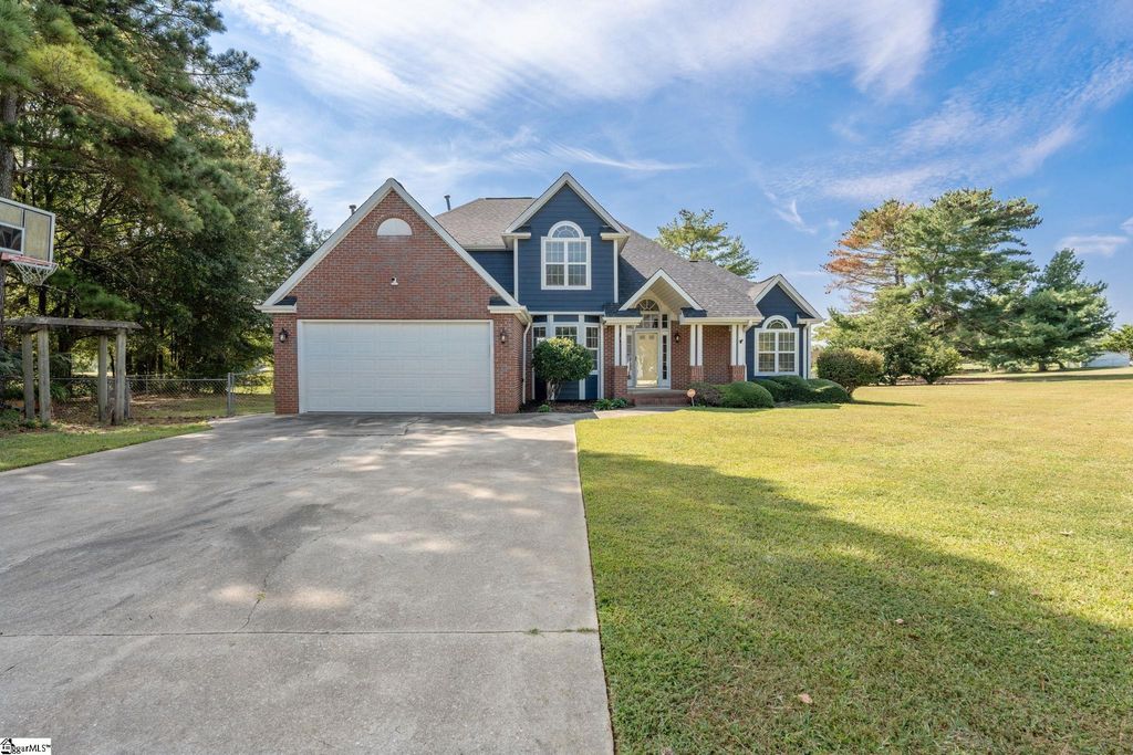 141 N Heron Drive, Fountain Inn, SC 29644