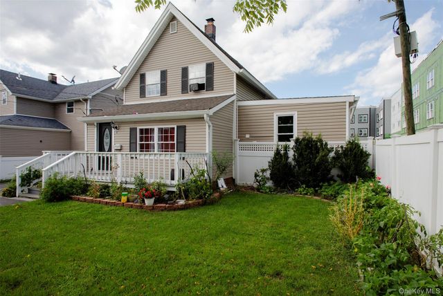 1 Brightside Avenue, Central Islip, NY 11722