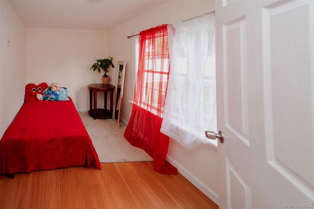 1 Brightside Avenue, Central Islip, NY 11722