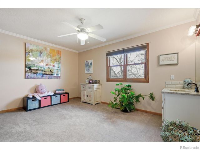 2411 52nd Ave Ct, Greeley, CO 80634