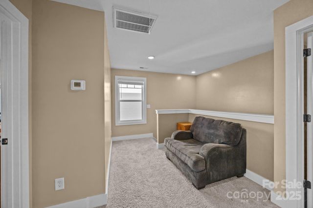 701 3rd Street SE, Conover, NC 28613