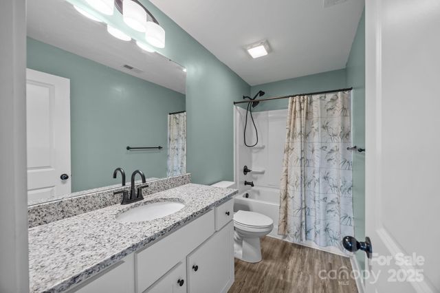 701 3rd Street SE, Conover, NC 28613