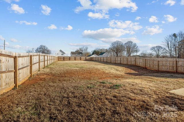 701 3rd Street SE, Conover, NC 28613