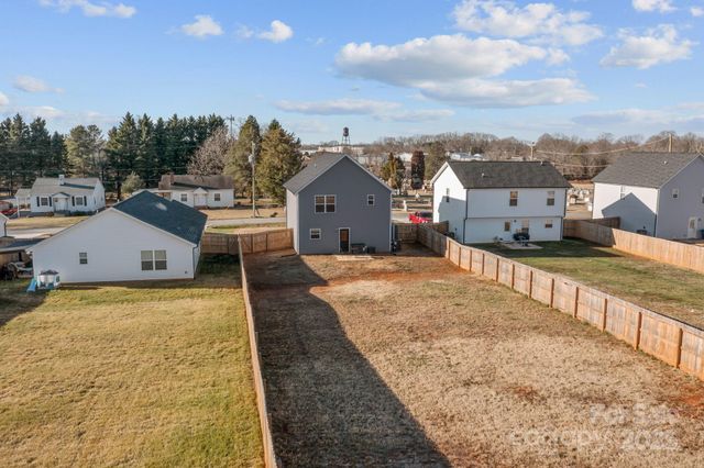 701 3rd Street SE, Conover, NC 28613