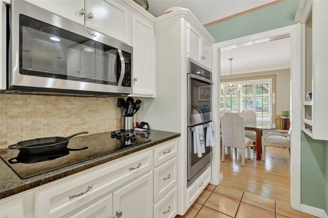 402 Pasadena Pl, Corpus Christi, TX 78411