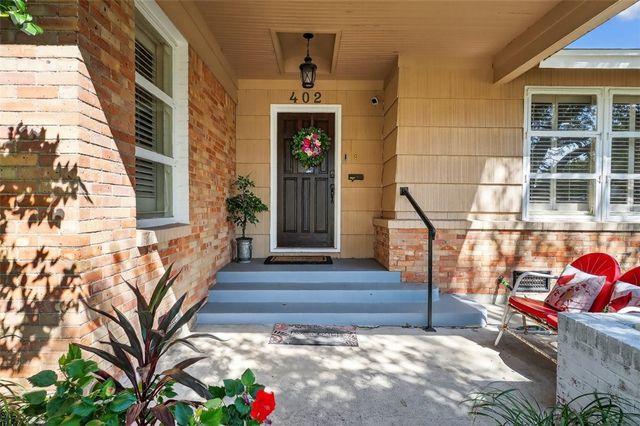 402 Pasadena Pl, Corpus Christi, TX 78411