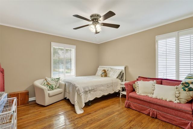 402 Pasadena Pl, Corpus Christi, TX 78411