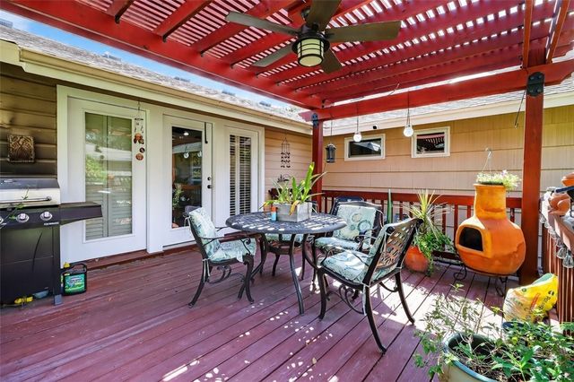 402 Pasadena Pl, Corpus Christi, TX 78411